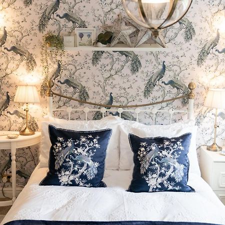 Peacock Room At Field View Cottage Eccleston  المظهر الخارجي الصورة